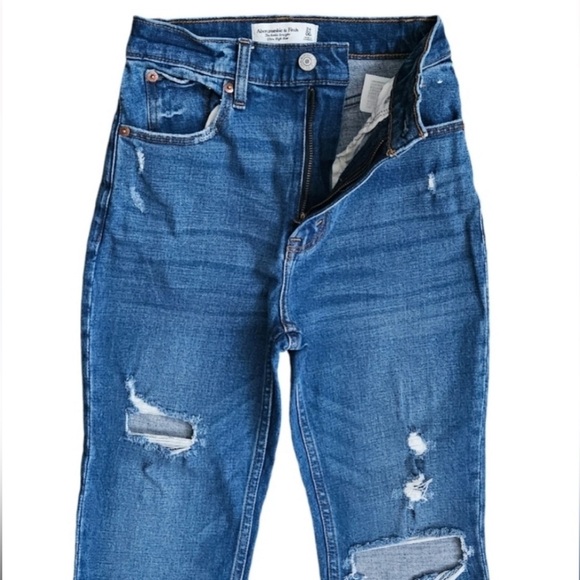 Abercrombie & Fitch The Ankle Straight Ultra High Rise Size 24|00 - Picture 1 of 13